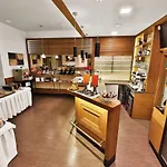 Szálloda Attic Prága