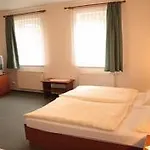 Szálloda Attic 3*