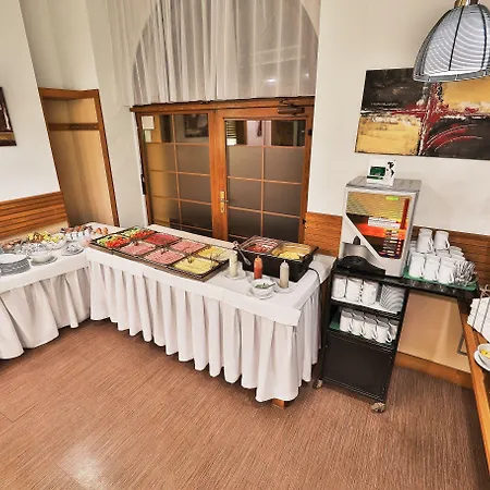 Hotel Attic Praga