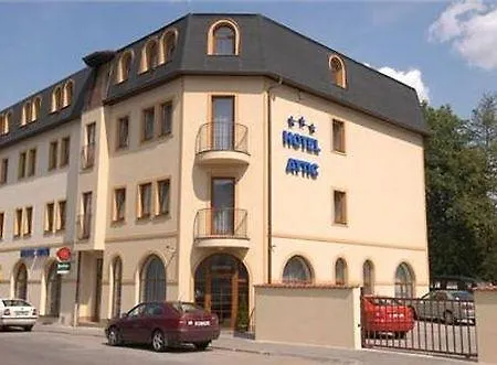 Attic Отель Прага